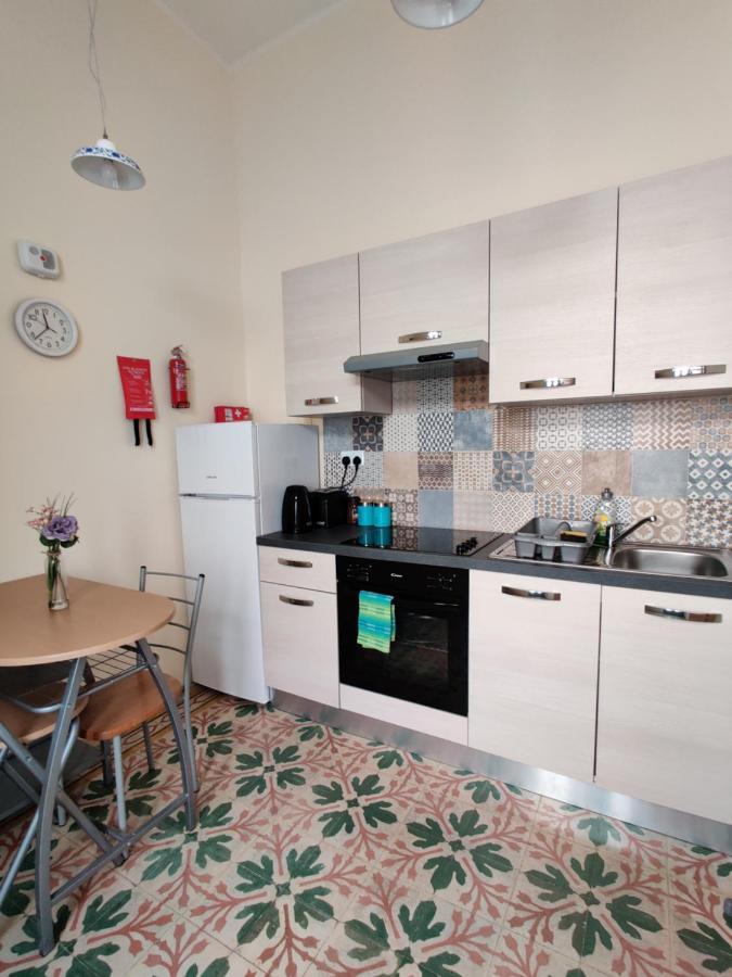 Ellas Place Tarxien Exterior foto
