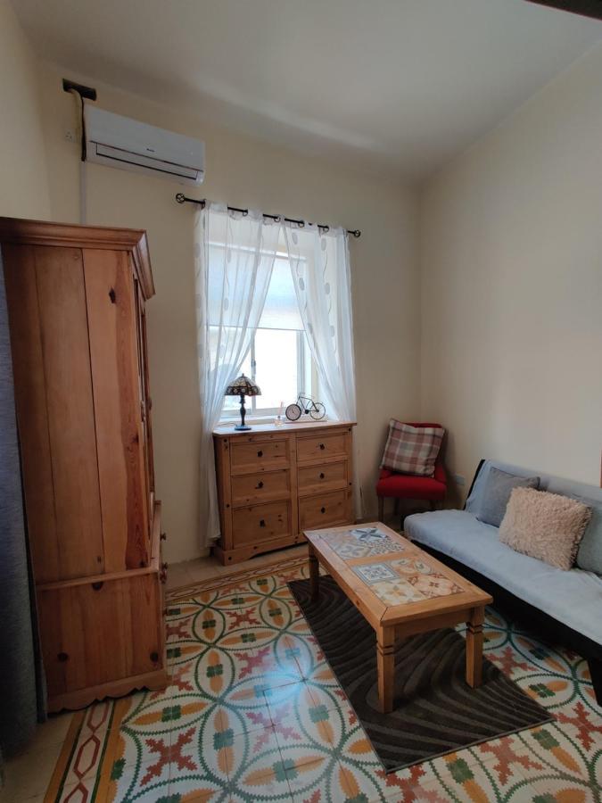 Ellas Place Tarxien Exterior foto